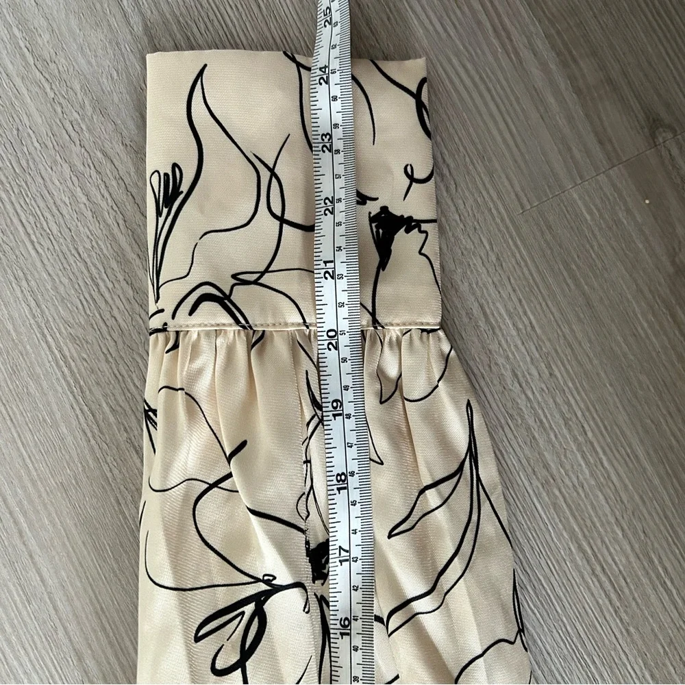 2 for 20$ 🍦🍨 Tie neck floral dress with side zip - Picture 14 of 14